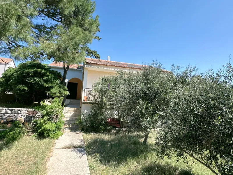 Pag – single-story house on a large plot, garage – 2