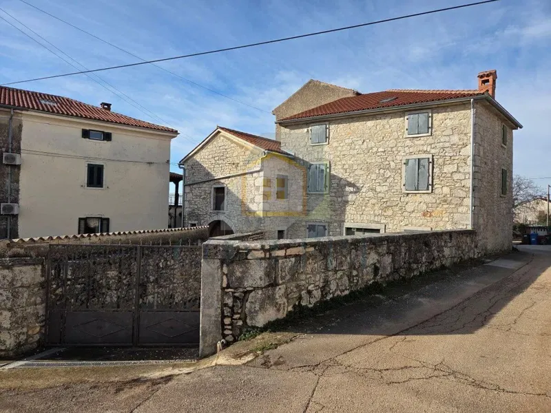Poreč, Višnjan, dintorni, casa autoctona in pietra parzialmente ristrutturata, 10 km dal mare – 3