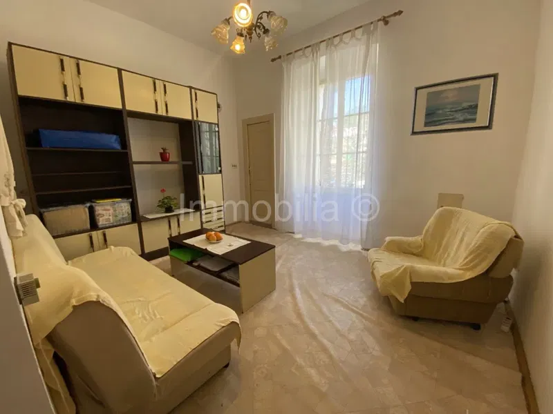 PRILIKA!2.480 EUR/M2! STAN 52 M2 , 1.KAT , PARKING , ŠIRI CENTAR,PULA