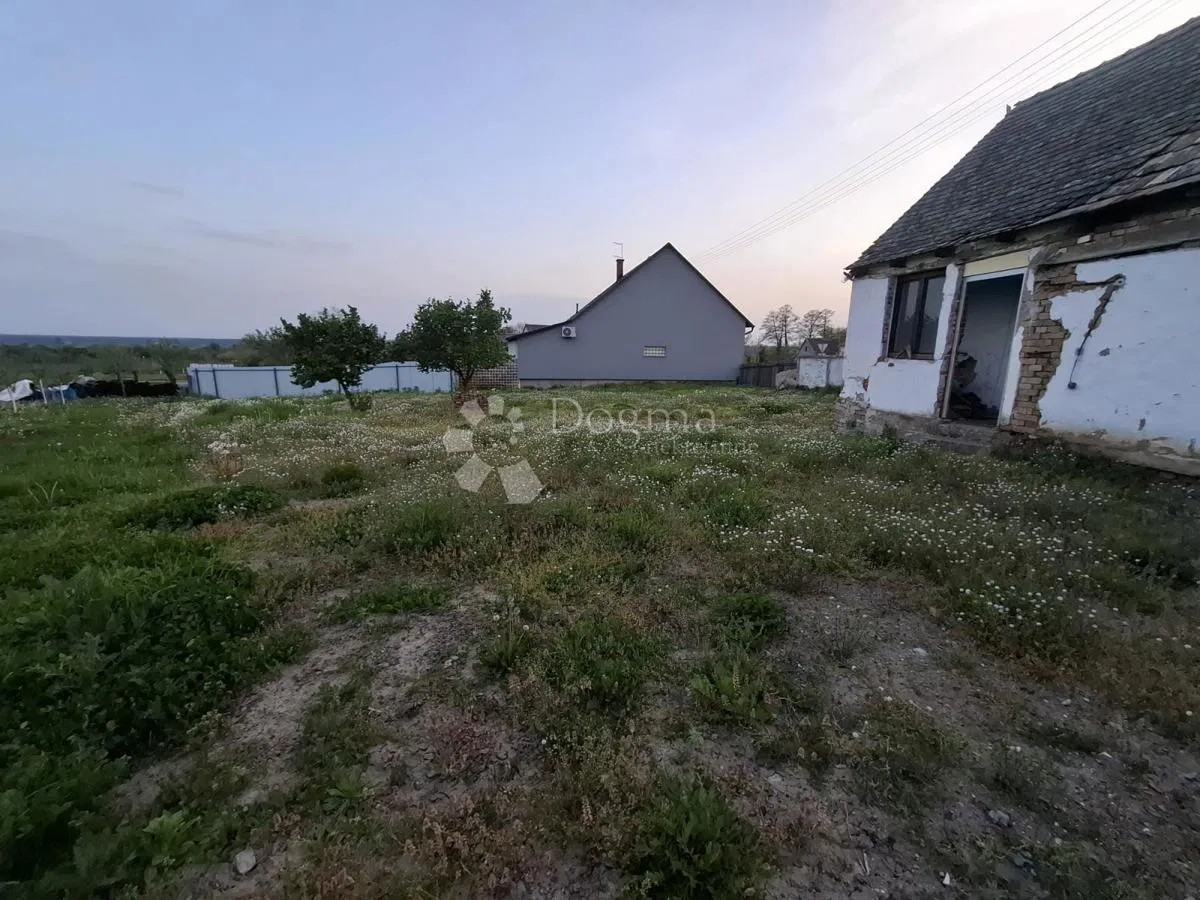 Dom Stari Mikanovci, 55m2