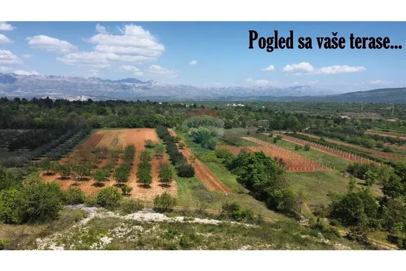 PRIDRAGA - 660 m² + GRAĐEVINSKA DOZVOLA