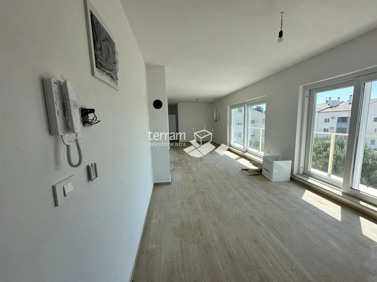 Istra, Pula, Štinjan, stan 67,68m2, 2SS+DB, drugi kat, NOVO, USELJIVO, #prodaja