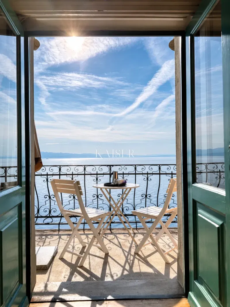 Opatija, Lovran – Tengerparti lakás első sorban, panorámás erkély, közvetlen tengeri kapcsolat – 2
