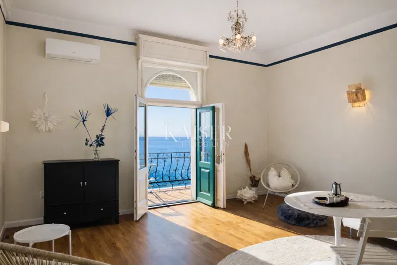 Opatija, Lovran – Appartamento fronte mare, balcone panoramico, accesso diretto al mare