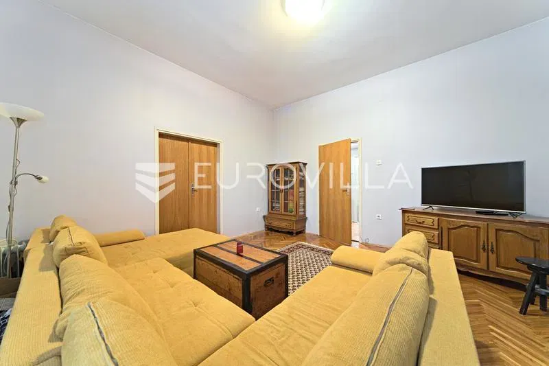 Osijek, Donji grad, three-bedroom apartment, 105 m², near the hospital, ground floor – 2