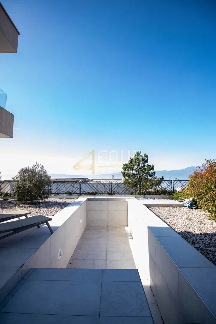 Flat Kostrena, 208,70m2 – 2