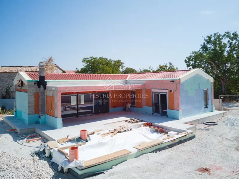 A modern single-family house of exceptional quality in a location that exudes the calming Istrian landscape – 2