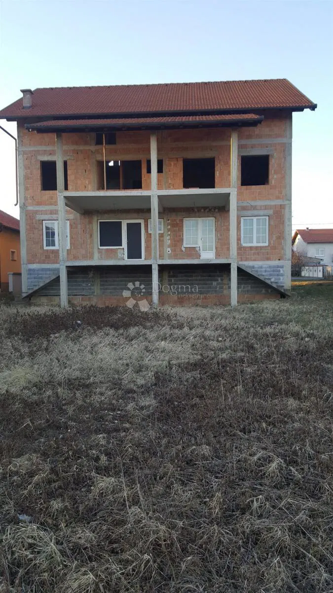 Dům Podvinje, Slavonski Brod, 720m2