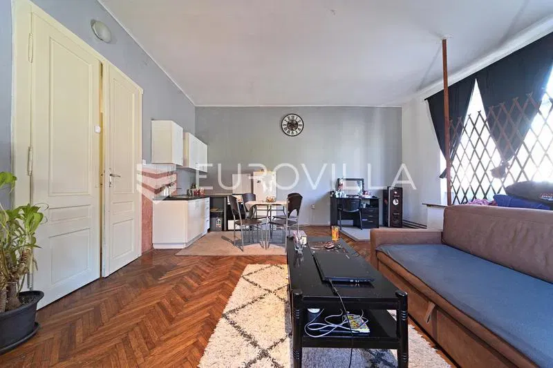 Osijek, Upper Town, commercial space available for rent according to the tenant’s needs. – 3