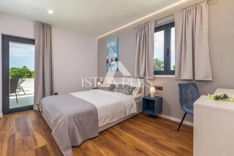 Modern villa with sea view in Poreč! – 3