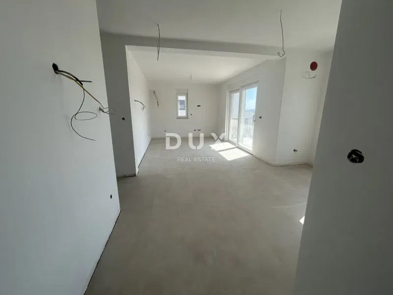 Vodice, three-bedroom apartment, 127 m², 500 m from the sea, sea view – 2