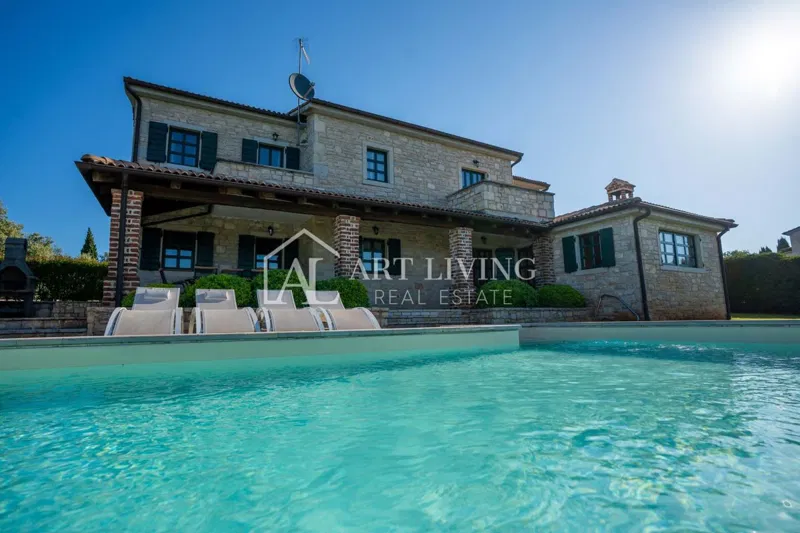 Poreč und Umgebung – Geräumige Landhausvilla mit Pool in ruhiger Lage – 3