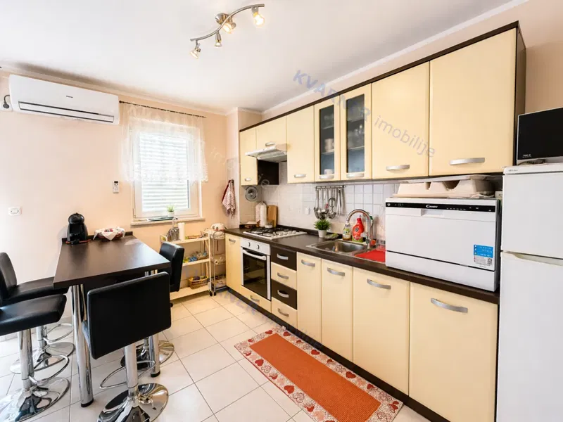 Malinska - Two-bedroom apartment with sea view – 3