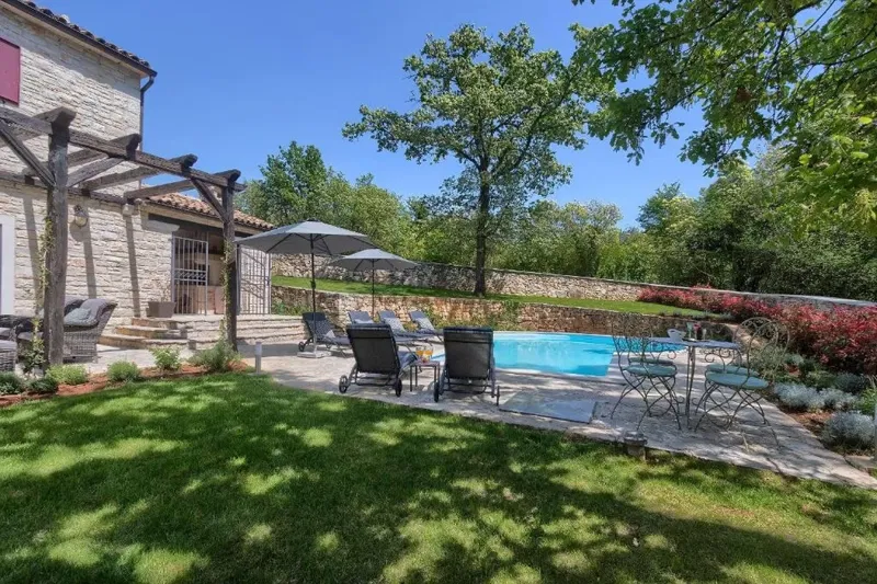 Villa autoctona in Istria centrale con arredamento moderno – 3