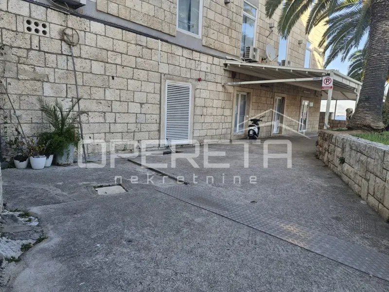 Lokal użytkowy Korčula – 2