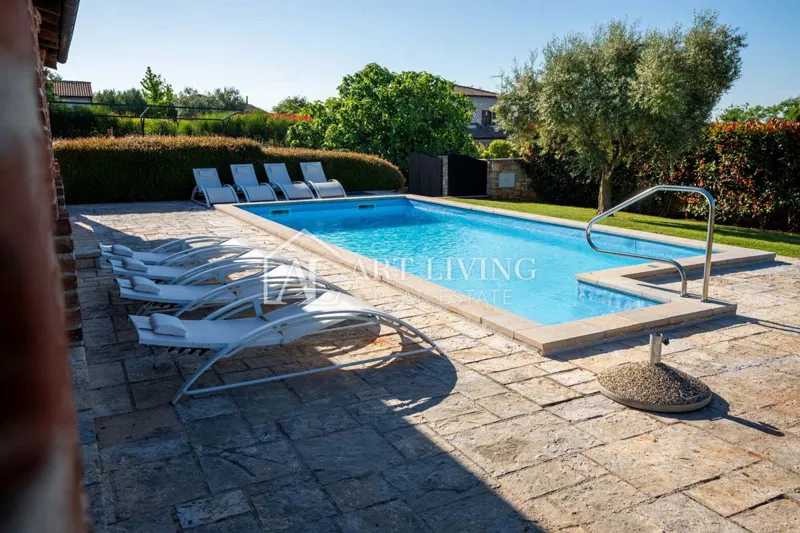 Istrien Villa zu verkaufen bei Poreč – Steinhaus mit Pool und Garten – 2