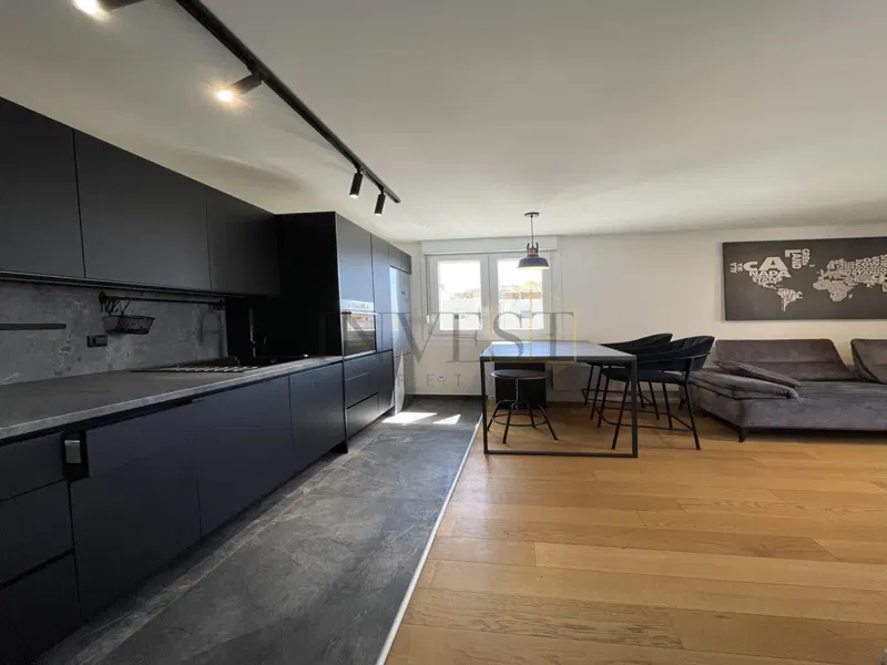 TWO-BEDROOM APARTMENT WITH 2 GARAGE SPACES! MEJAŠI! – 2
