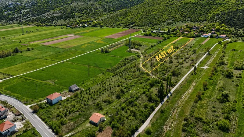 POLJOPRIVREDNO ZEMLJIŠTE 8431 m² – DONJI MUĆ