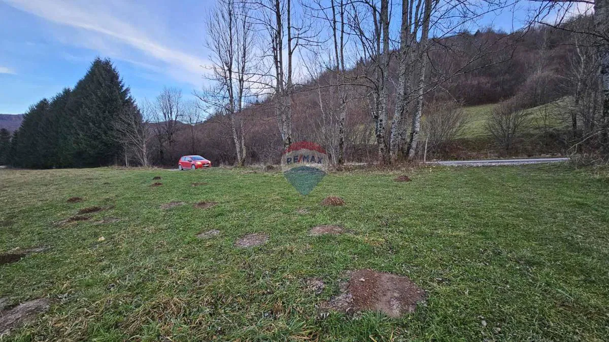 Stavbno zemljišče Mrkopalj, 849m2