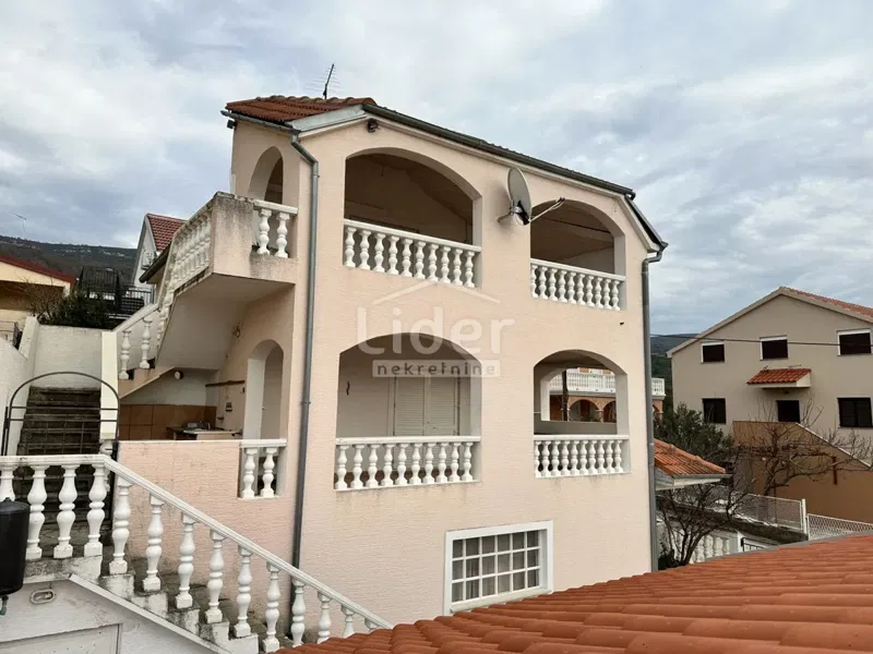 Kruševo, kuću na samo 40m od mora prodajemo