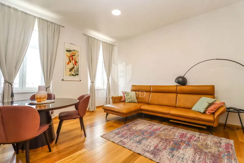 Appartamento nel centro di Pola, completamente ristrutturato, ideale come investimento o per viverci! – 2