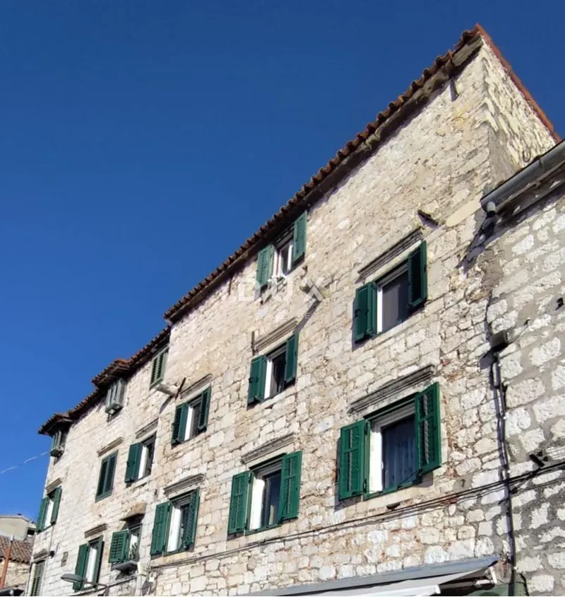 ŠIBENIK, RIVA - Appartamenti e locali commerciali in prima fila sul mare – 2