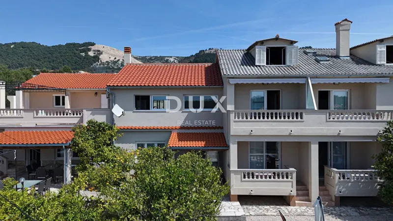 RAB SZIGETE, BARBAT - Mindössze 25 méterre a tengertől, családi ház 6 apartmannal, garázzsal és parkosított kerttel – 3