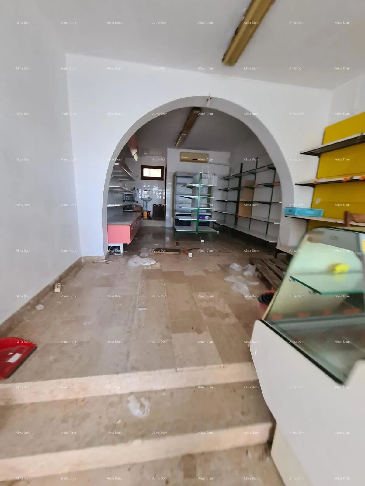 Na prodaju poslovni prostor – 55 m², Barbariga