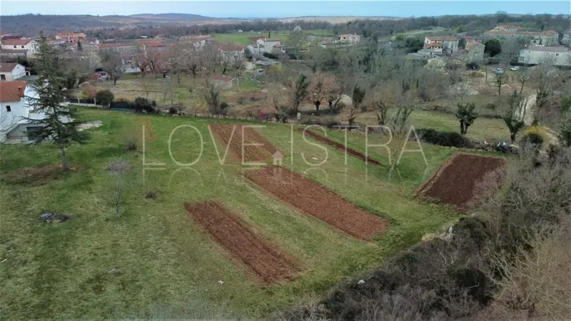 GRAĐEVINSKO ZEMLJIŠTE, VIŠNJAN