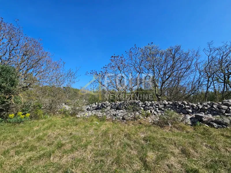 Island Krk, Omišalj, agricultural land, 2,070m2 – 2