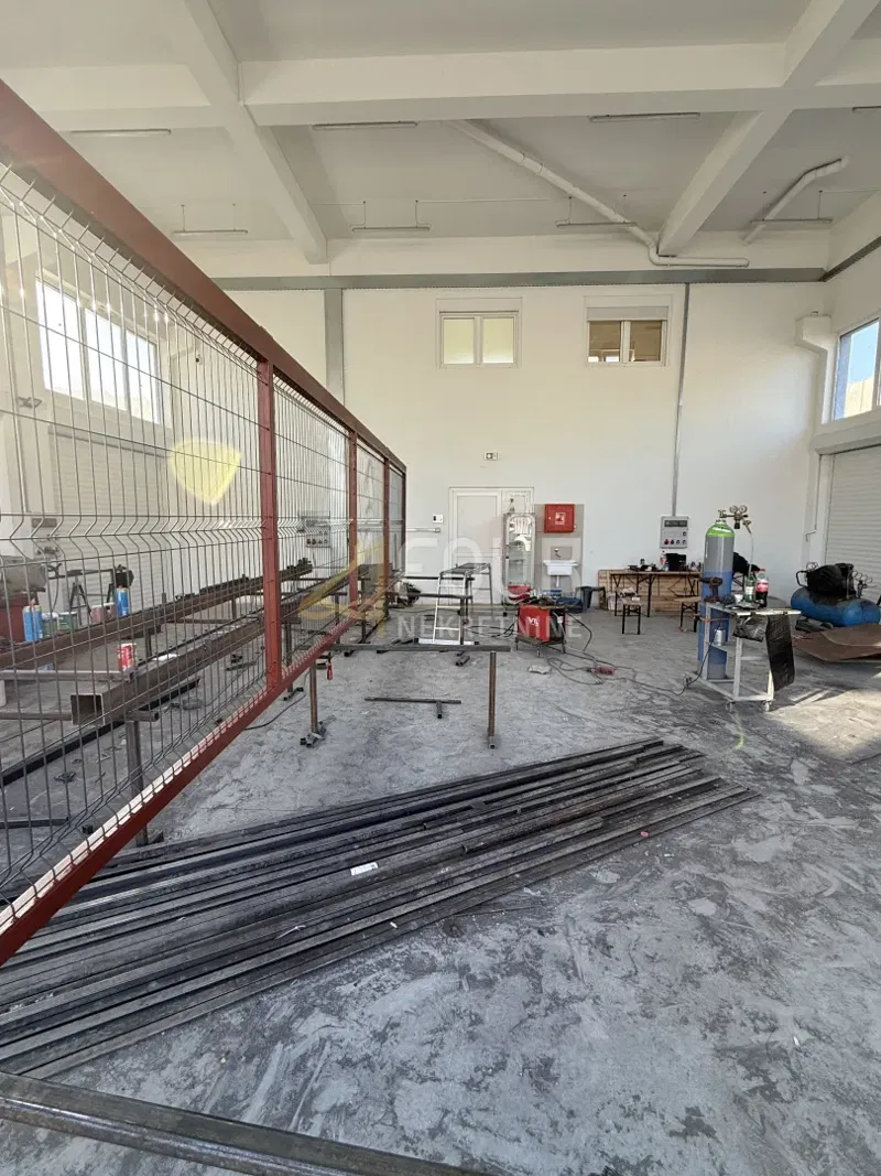 Business premise Škurinje, Rijeka, 130m2 – 3
