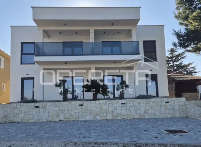 Dvosoban stan u novogradnji, ekskluzivna lokacija, prvi red do mora, Neviđane, 66 m2