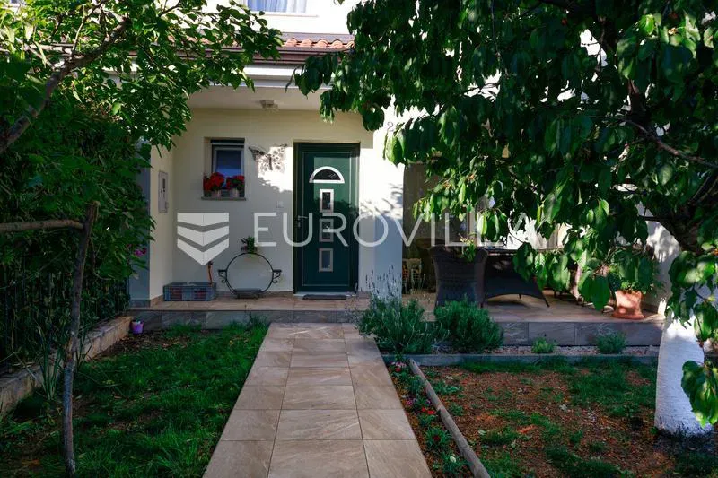 Appartamento Kostrena – 2