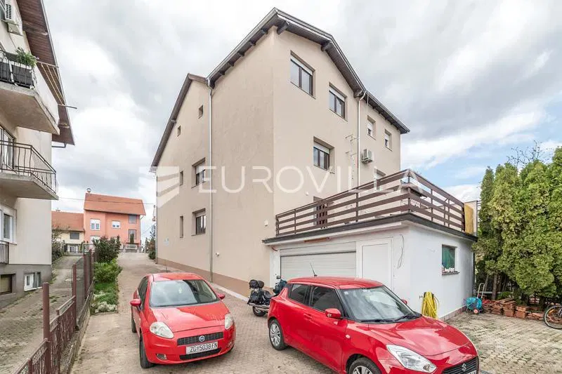Zagreb, Bukovačka cesta, semi-detached family house with garage – 2