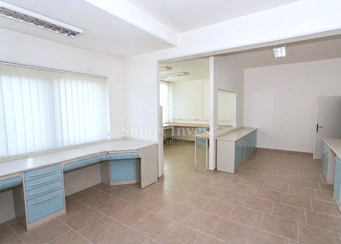 MATULJI - JUŠIĆI, locale commerciale di 90 m2 in affitto