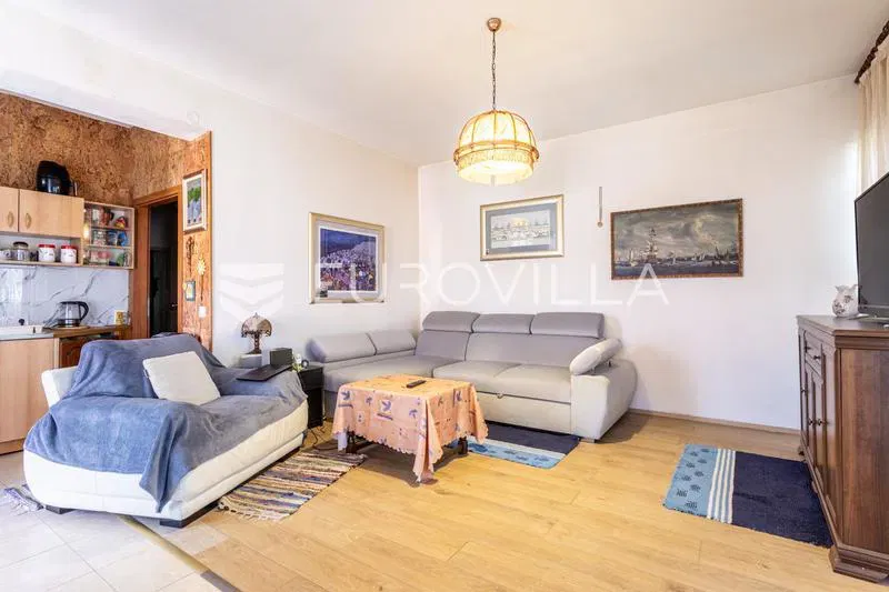Vodice, apartment house near the sea – 2