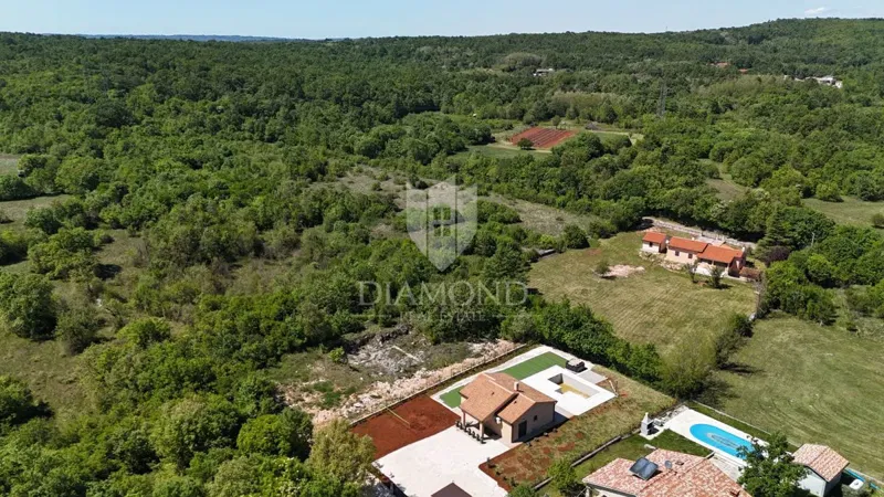 Labin, dintorni, terreno edificabile ai margini dell’abitato – 3