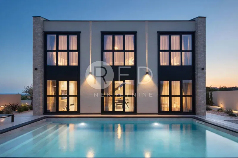 VILA S BAZENOM NA MIRNOJ LOKACIJI - VISOČANE, ZADAR