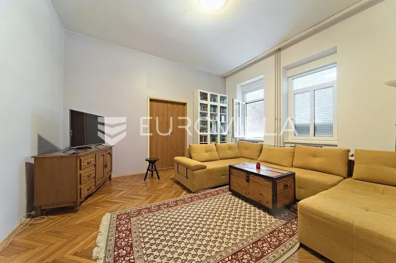 Üzlethelyiség Osijek – 2