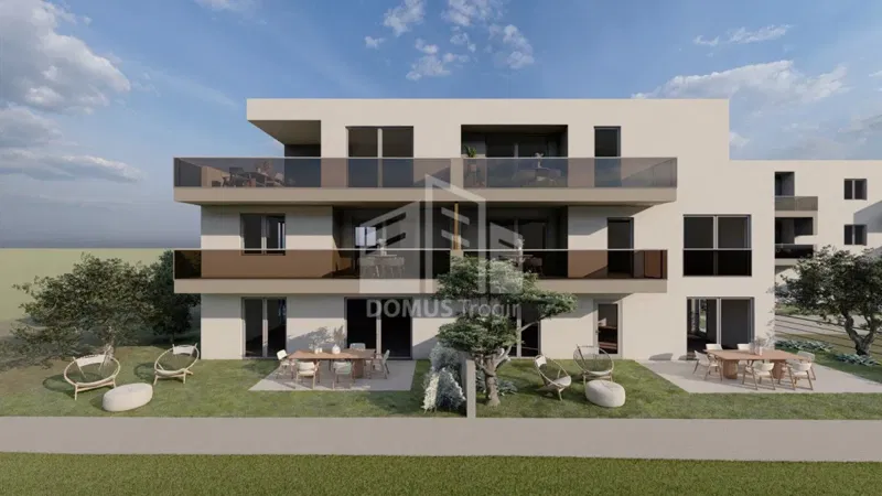 KASTEL NOVI*** Two-bedroom apartment on the second floor, 81.63 m2! – 2