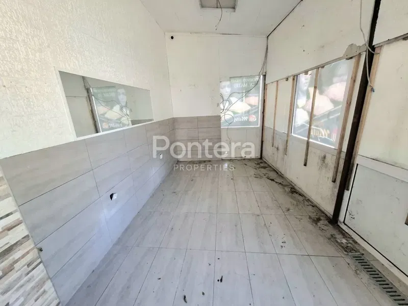 Commerciale Drenova, Rijeka, 50m2 – 3