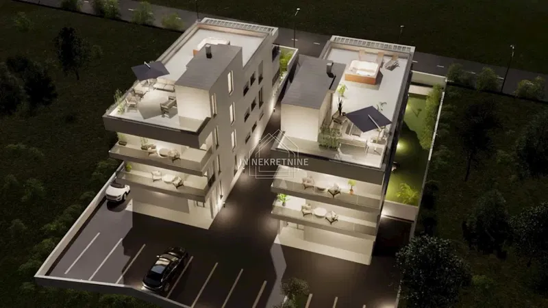 PETRČANE - Novogradnja, apartman s krovnom terasom, 200 m od mora