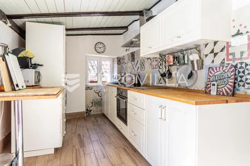 Split, center, spacious two-bedroom apartment with terrace – 2