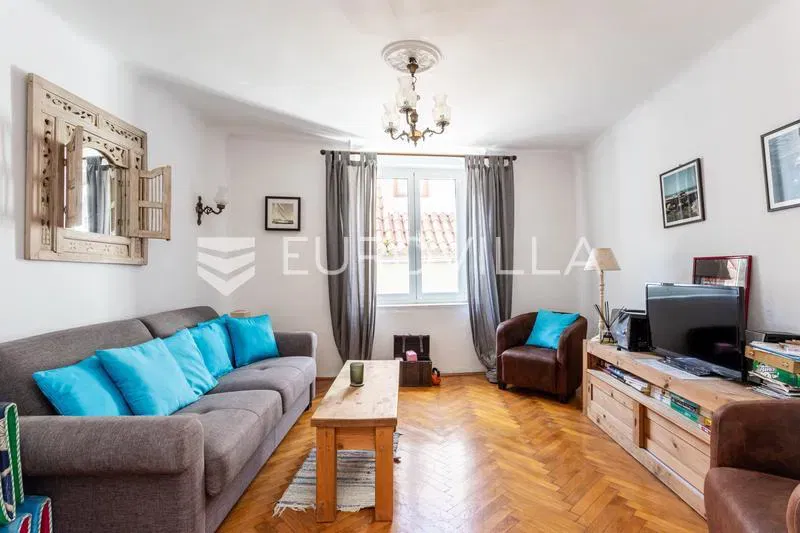 Split, center, spacious two-bedroom apartment with terrace – 3