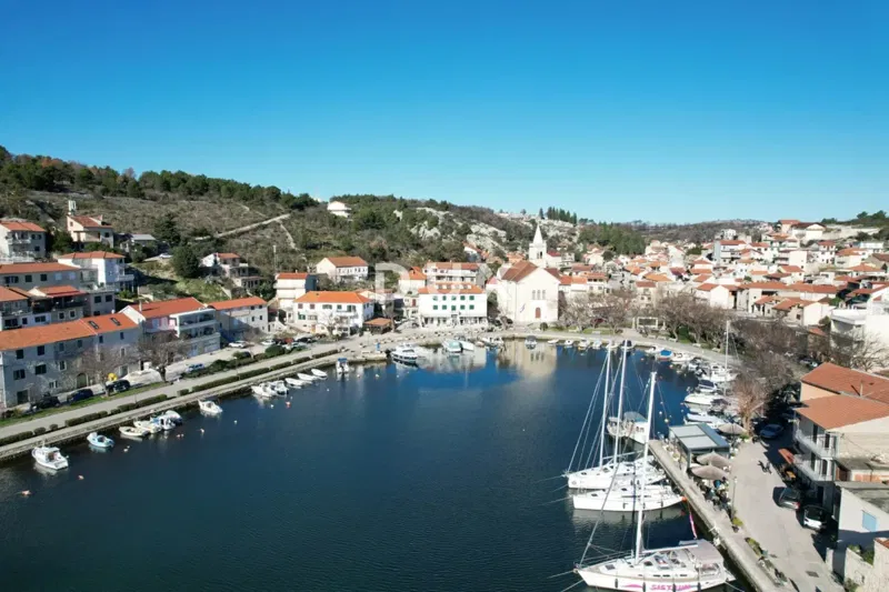 DALMÁCIA, ZATON - Tágas, 240 m²-es ház a központban, a tenger közelében – 2