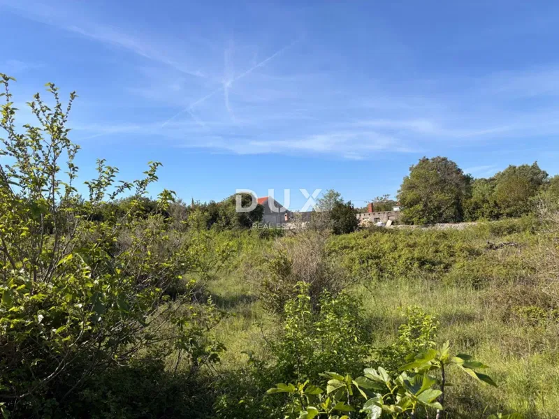 ZADAR, KOŽINO - OPPORTUNITY FOR INVESTORS: Building land 1,500 m² – 2