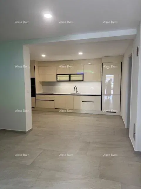 Two-story apartment with a pool and sea view. Medulin! – 3
