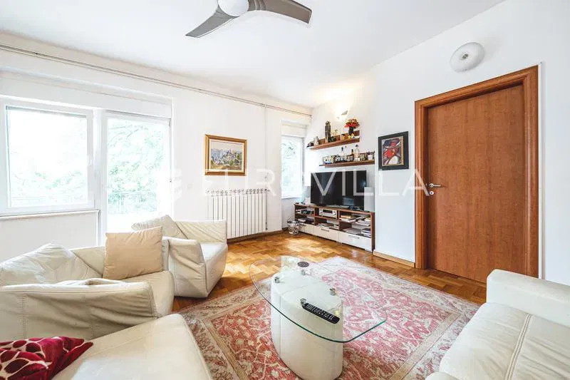 Zagreb, Center, exclusive two-bedroom apartment in the very city center with a large terrace – 3