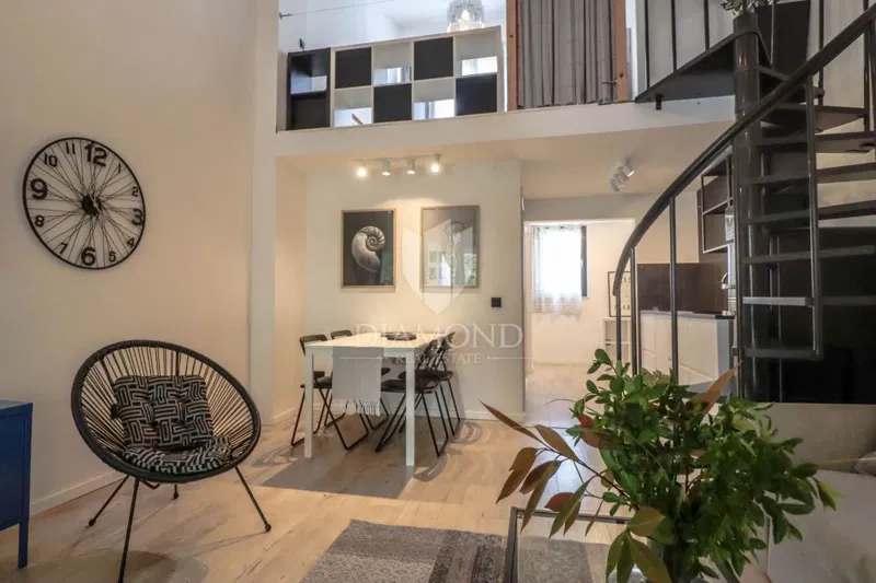 Poreč - rare opportunity: duplex apartment 50 m from the sea – 2