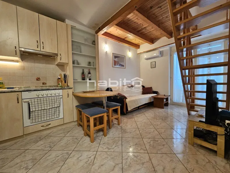 Renovierte Maisonette-Wohnung mit 3 Schlafzimmern – Červar Porat, Meernähe